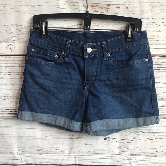 - Levi’s jean shorts with cuff - Picture 2 of 8
